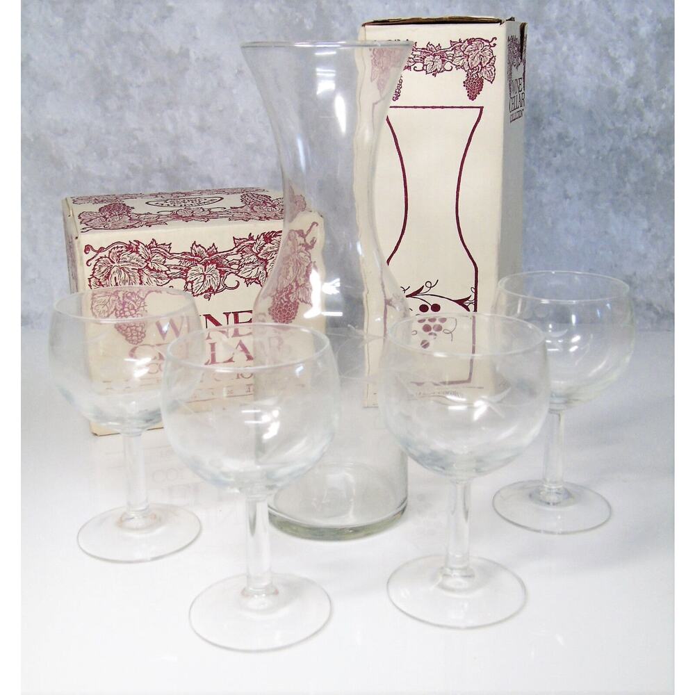 Susquehanna Decanter Wine Glass Set 5pc Wine Cellar Carafe Bottle Grapes 4 Glass